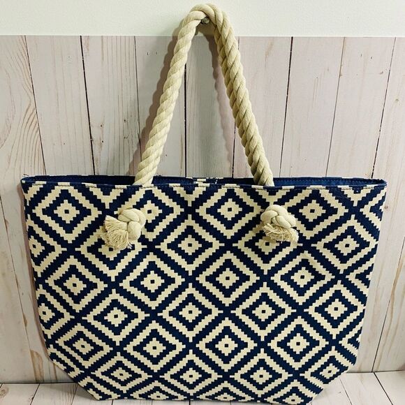 New Summer & Rose Navy and Cream Beach Tote - Picture 1 of 4